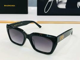 Picture of Balenciga Sunglasses _SKUfw55135487fw